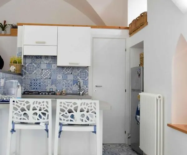 Mela & Cannella 아파트 미노리